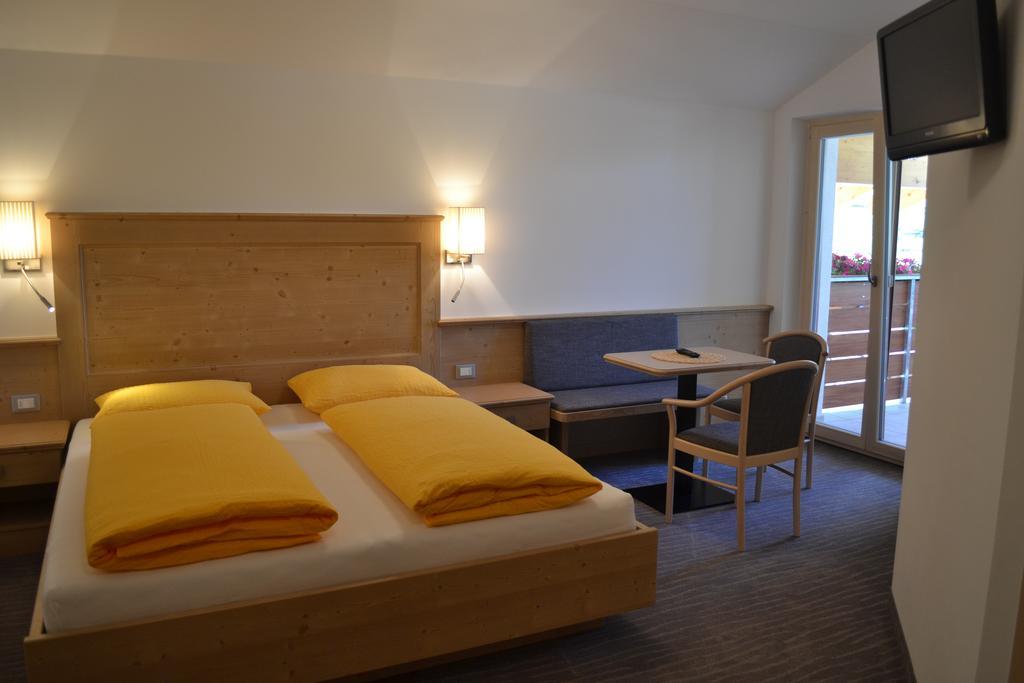 Alpshotel Bergland Pfelders Εξωτερικό φωτογραφία