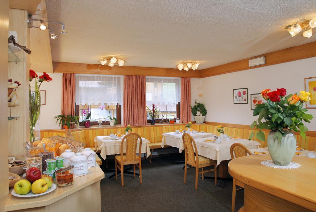 Alpshotel Bergland Pfelders Εξωτερικό φωτογραφία